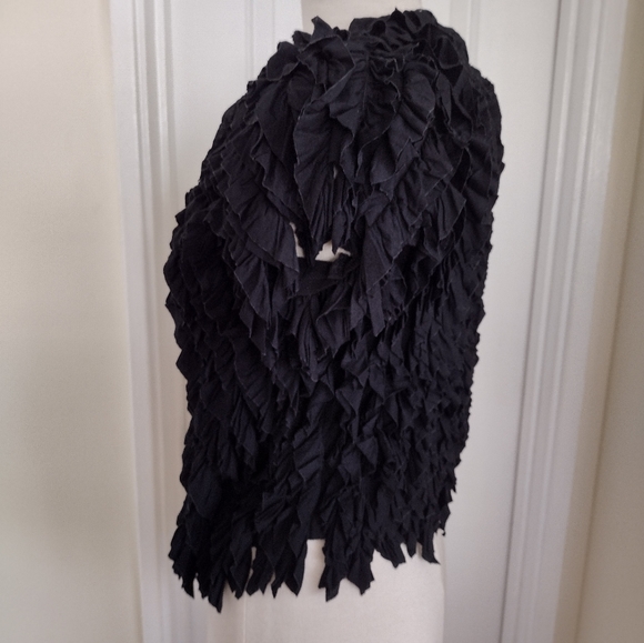 Sweater - Picture 2 of 5